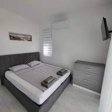 Вилла Three-bedroom Luxury Nea Kerdhilia