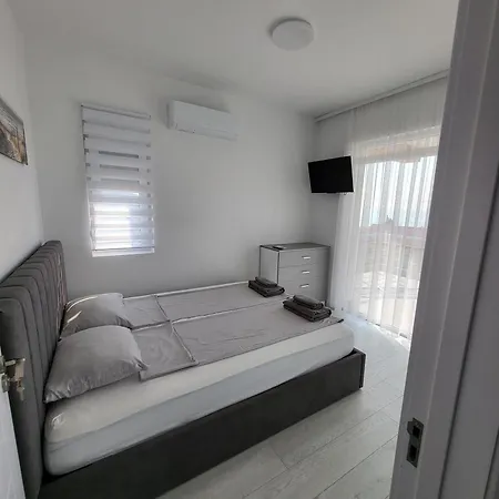 Three-bedroom Luxury *