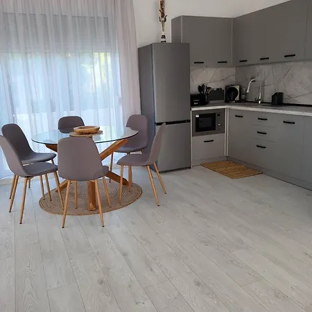 Three-bedroom Luxury Вилла
