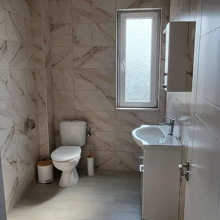 Three-bedroom Luxury Вилла